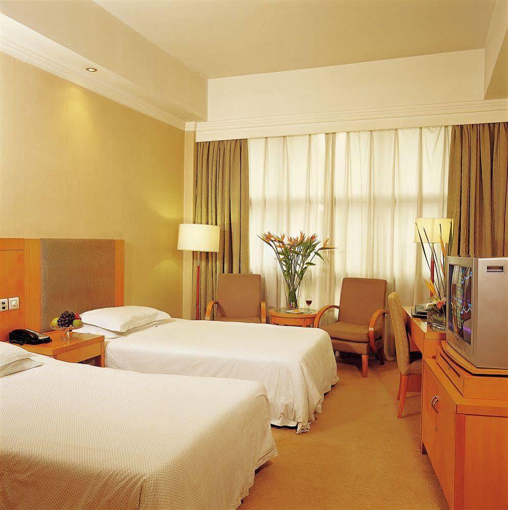 Taizhou Garden Hotel Esterno foto