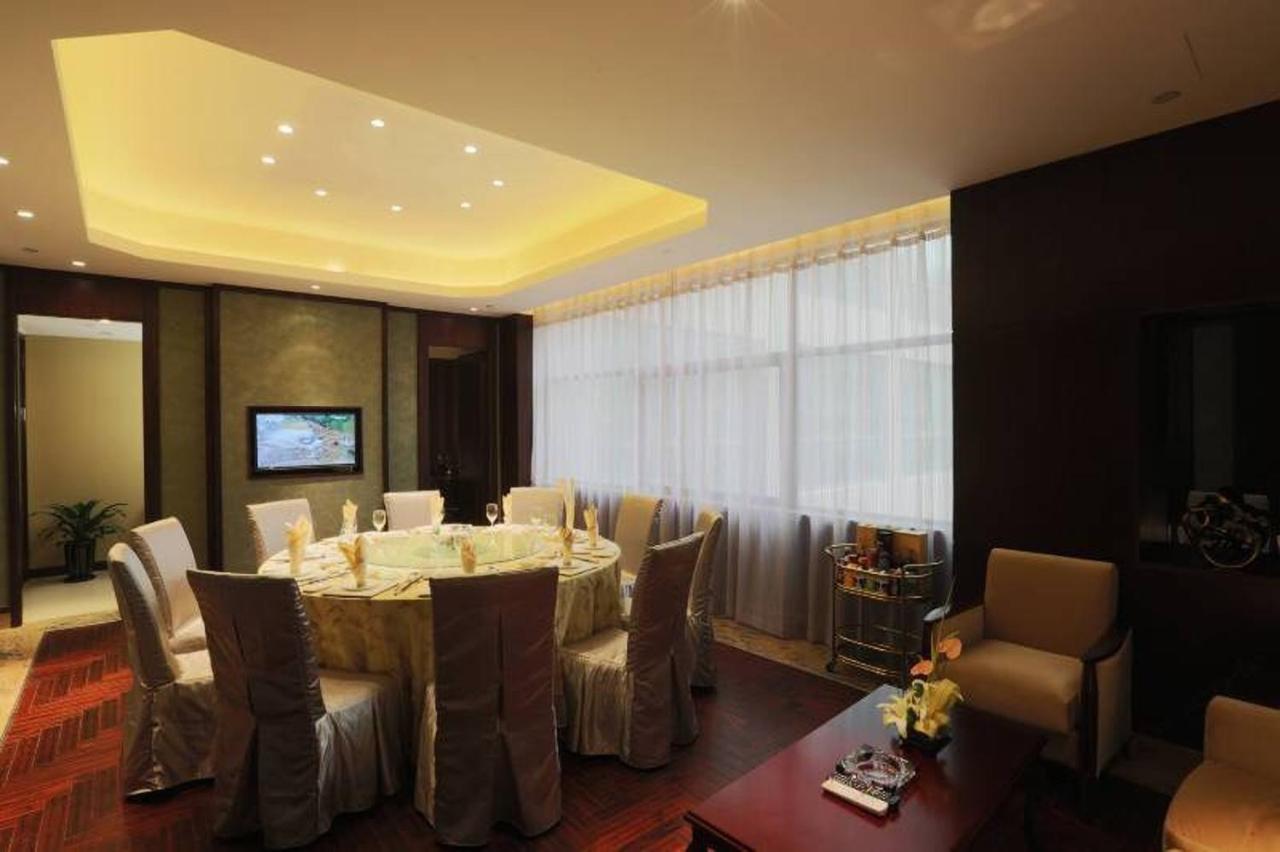Taizhou Garden Hotel Esterno foto