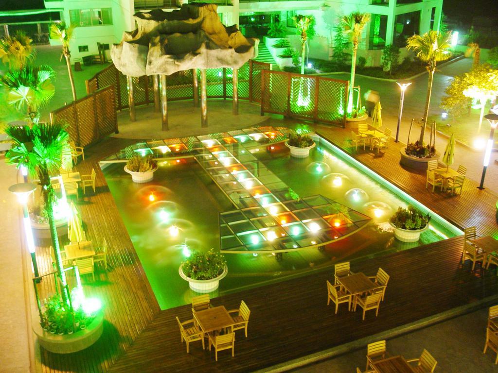 Taizhou Garden Hotel Esterno foto